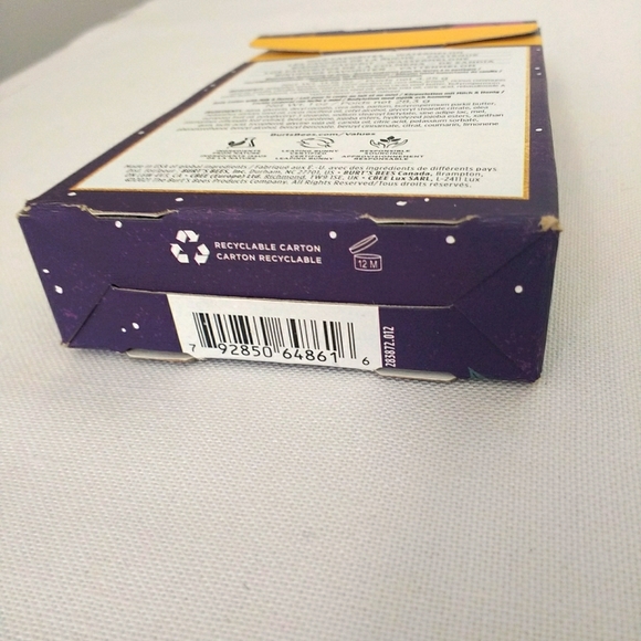 Burt's Bees Hive Favourite holiday gift set - Picture 6 of 6